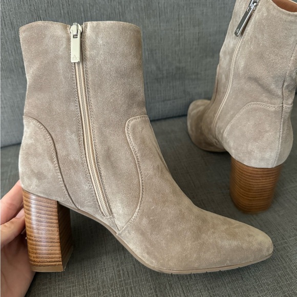 Aquatalia Luissa Bootie - Picture 3 of 6